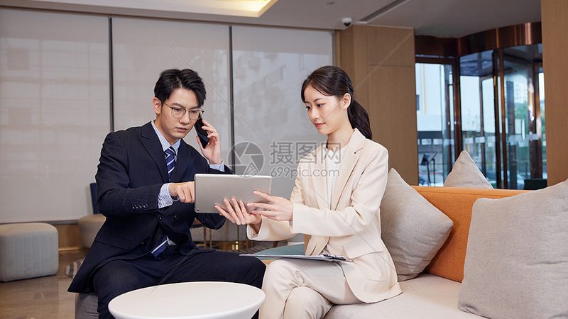 上海管理咨询公司收费之谜：揭秘咨询服务的定价逻辑